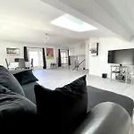 Serbes Top Floor